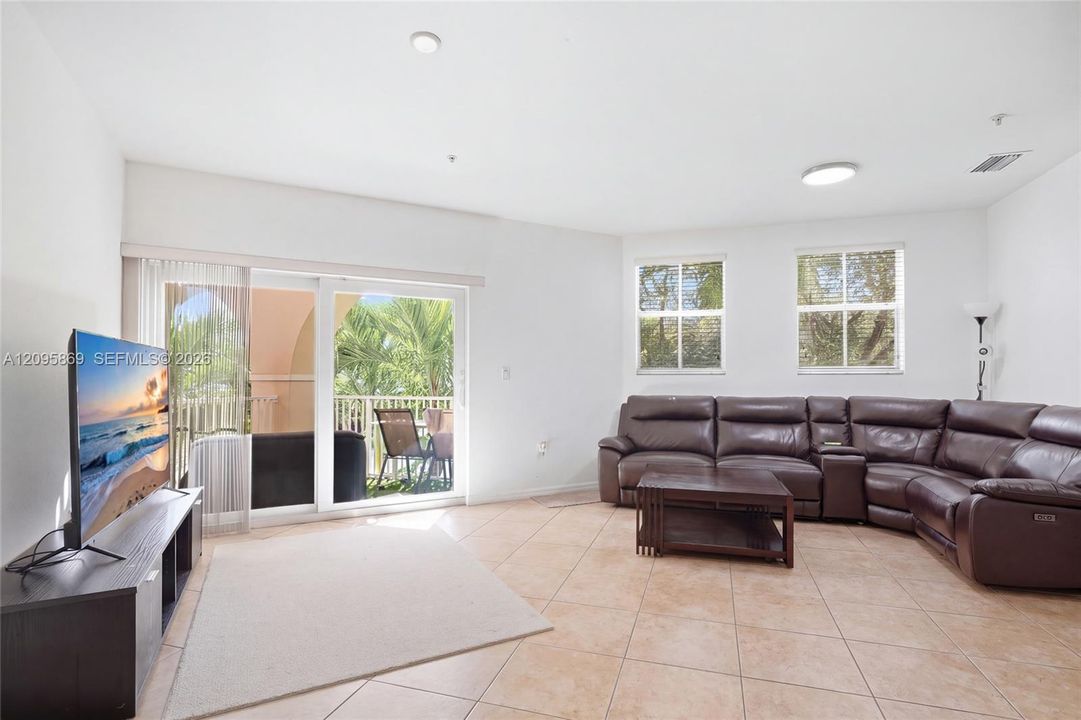 For Sale: $510,000 (3 beds, 2 baths, 1503 Square Feet)
