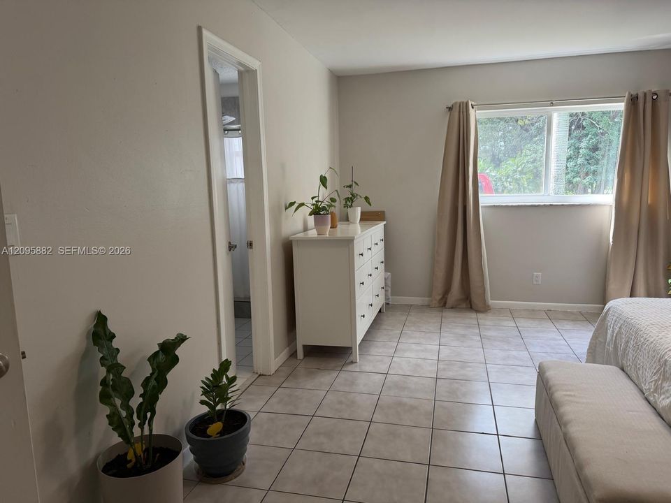 En Venta: $2,000,000 (3 camas, 2 baños, 1740 Pies cuadrados)