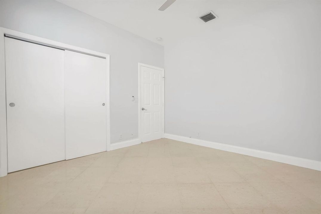 16 Cabana Bedroom Interior