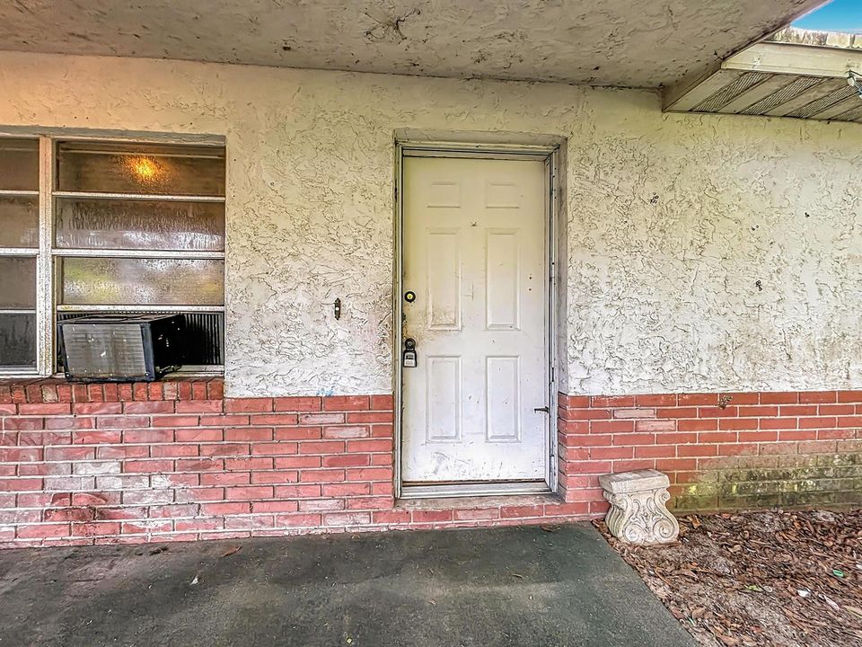 2930 Middle Road-7