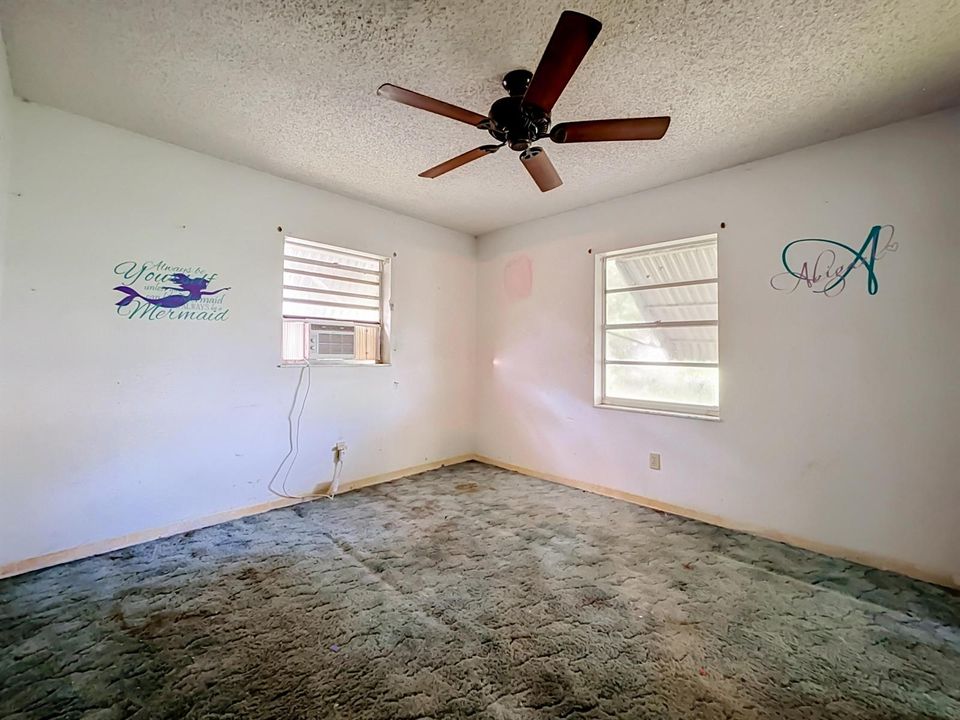 2930 Middle Road-21