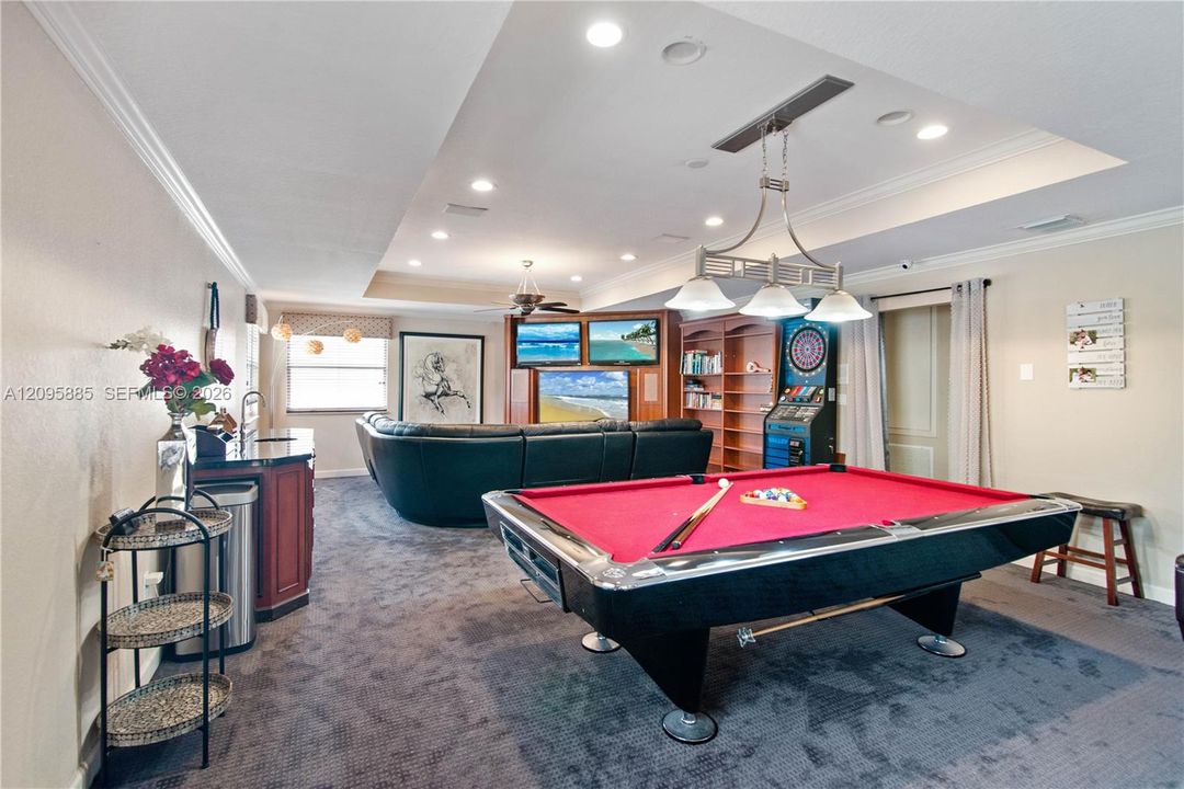 En Venta: $1,399,000 (4 camas, 3 baños, 3453 Pies cuadrados)
