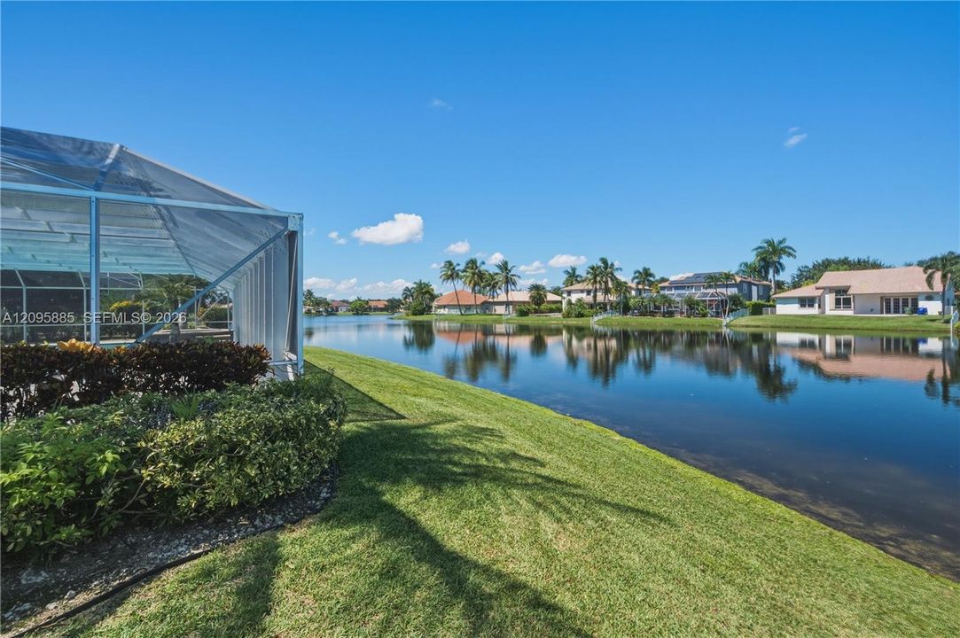 En Venta: $1,399,000 (4 camas, 3 baños, 3453 Pies cuadrados)