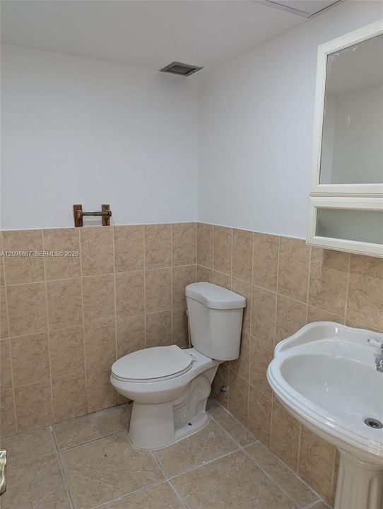 В аренду: $1,800 (1 спален, 1 ванн, 780 Квадратных фут)