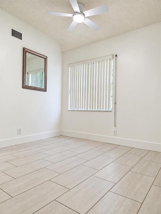 2nd bedroom-2