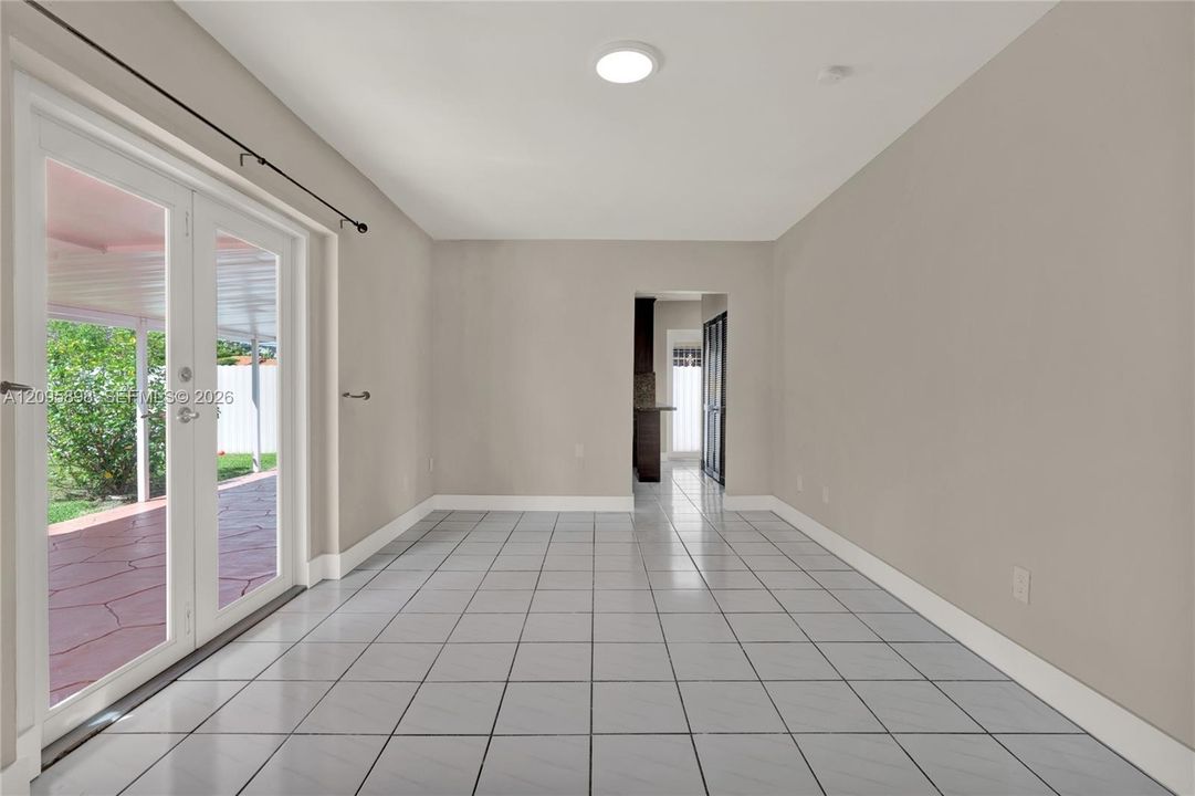 For Rent: $3,500 (3 beds, 2 baths, 1416 Square Feet)