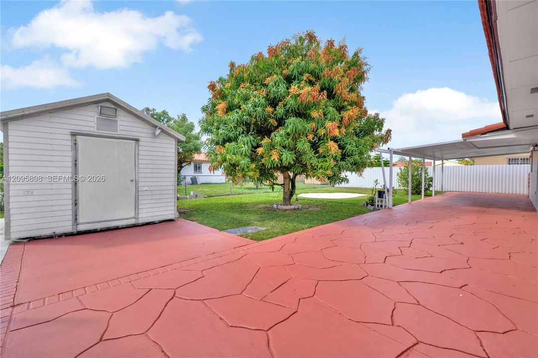 For Rent: $3,500 (3 beds, 2 baths, 1416 Square Feet)