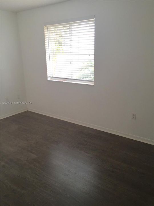 For Rent: $2,400 (2 beds, 2 baths, 1000 Square Feet)