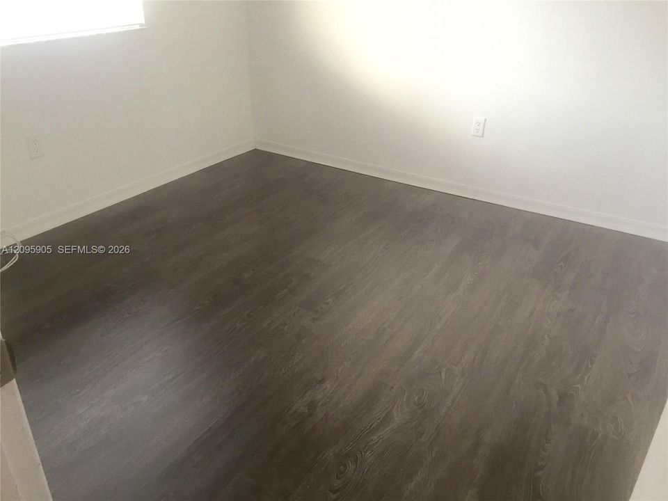 For Rent: $2,400 (2 beds, 2 baths, 1000 Square Feet)