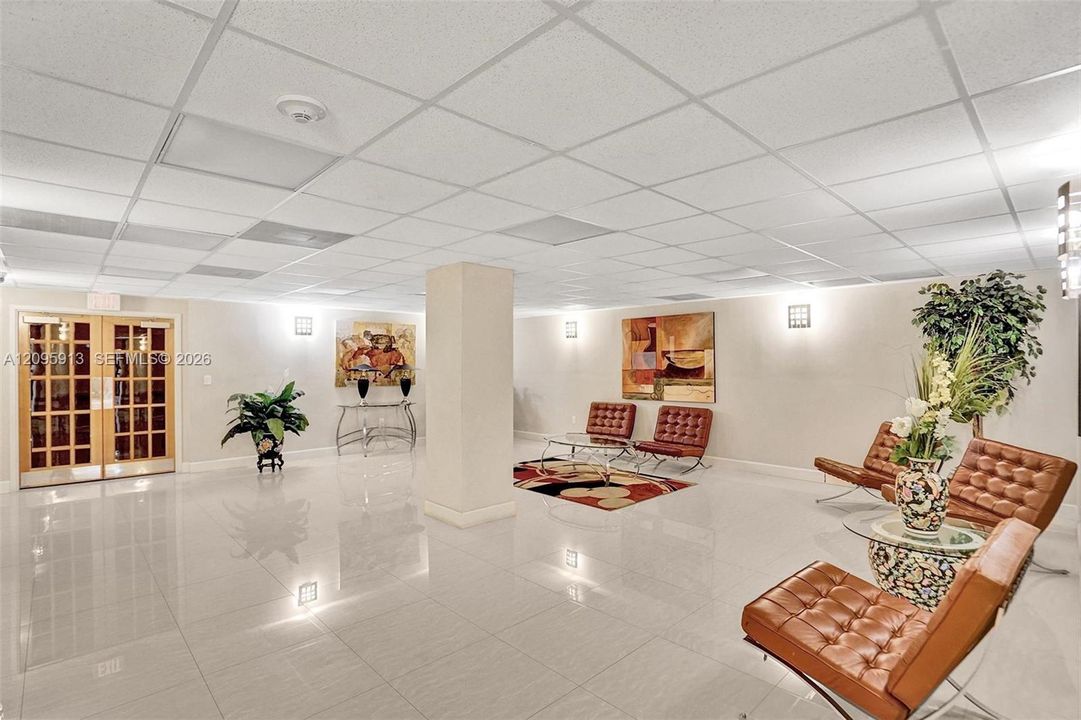 En Venta: $300,000 (2 camas, 2 baños, 1360 Pies cuadrados)
