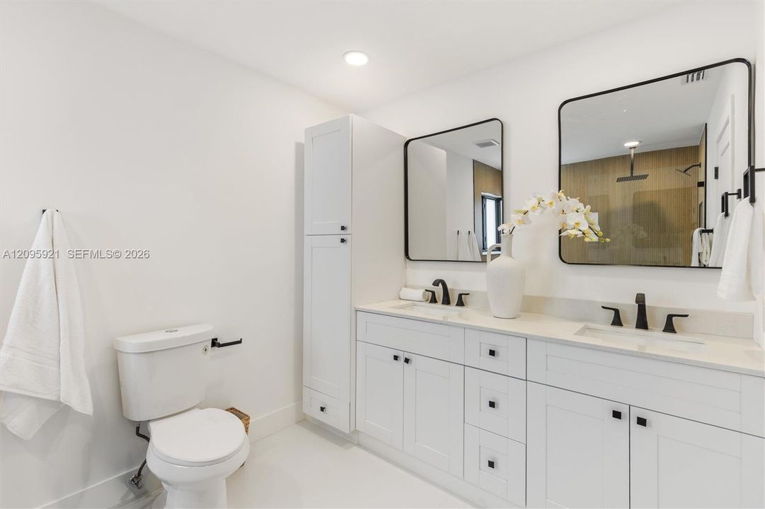 Second Floor - Primary Bathroom