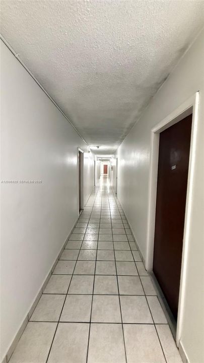 В аренду: $1,800 (1 спален, 1 ванн, 591 Квадратных фут)