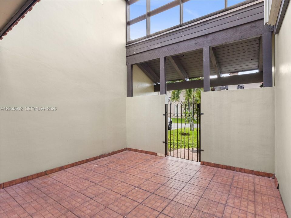 For Sale: $620,000 (3 beds, 2 baths, 1712 Square Feet)