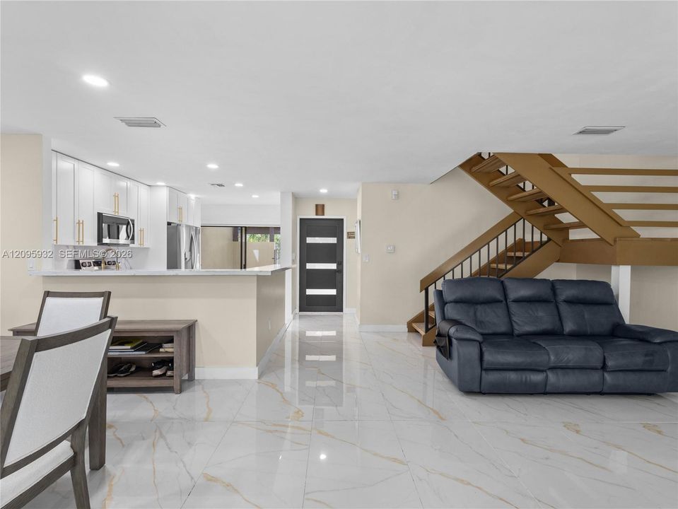 For Sale: $620,000 (3 beds, 2 baths, 1712 Square Feet)