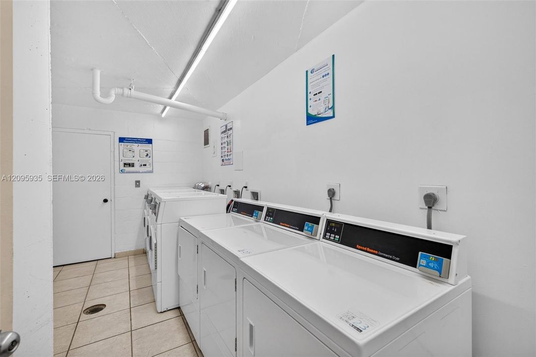 En Venta: $325,000 (2 camas, 2 baños, 1455 Pies cuadrados)