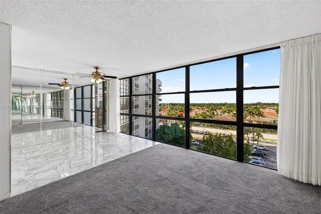 En Venta: $325,000 (2 camas, 2 baños, 1455 Pies cuadrados)