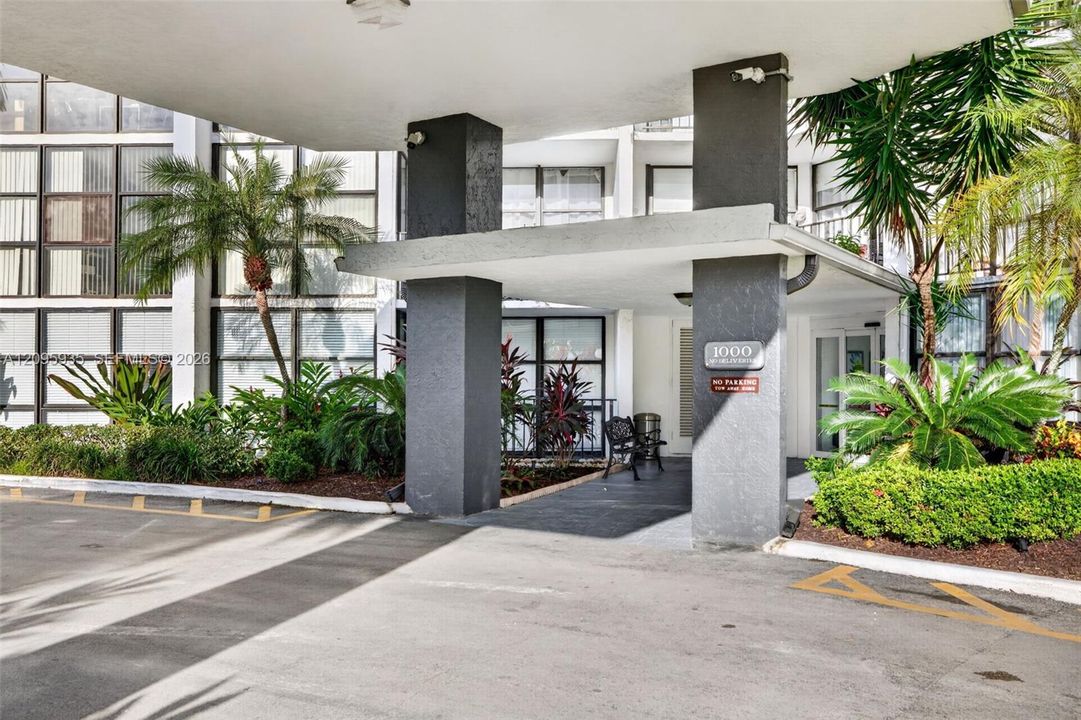 En Venta: $325,000 (2 camas, 2 baños, 1455 Pies cuadrados)