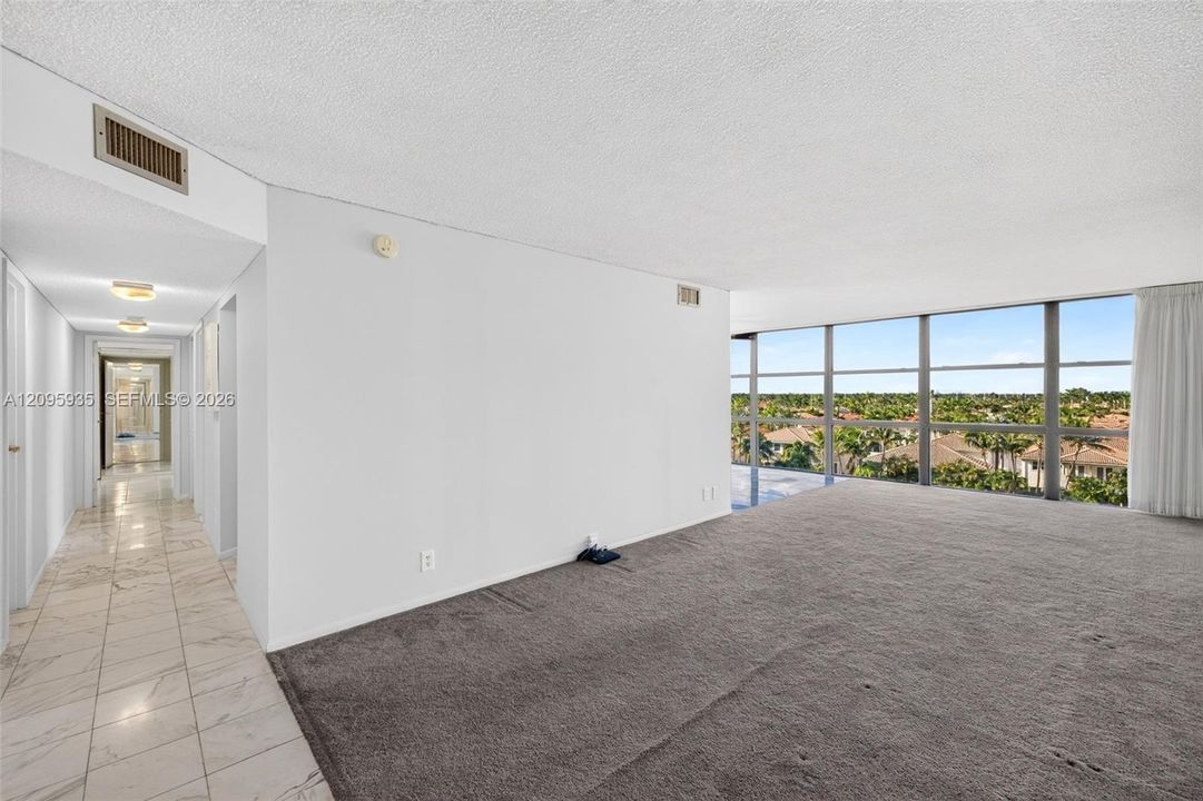 En Venta: $325,000 (2 camas, 2 baños, 1455 Pies cuadrados)