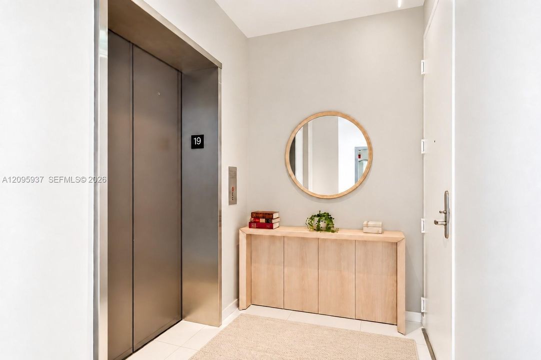 For Sale: $2,695,000 (3 beds, 3 baths, 2065 Square Feet)