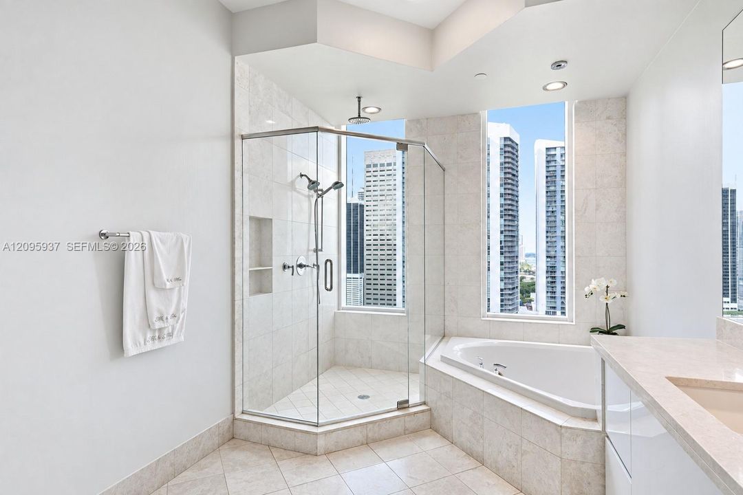 For Sale: $2,695,000 (3 beds, 3 baths, 2065 Square Feet)
