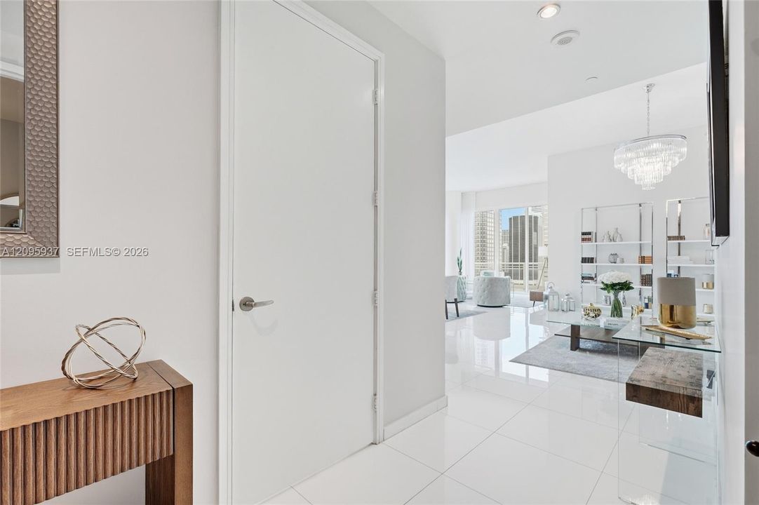 For Sale: $2,695,000 (3 beds, 3 baths, 2065 Square Feet)