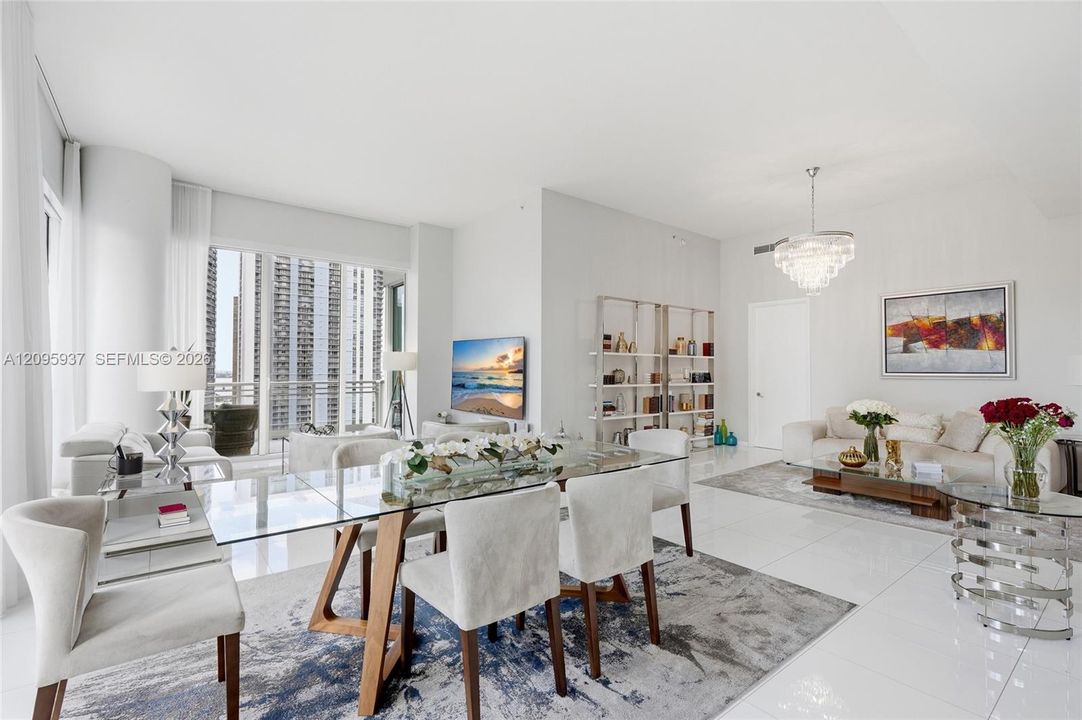 For Sale: $2,695,000 (3 beds, 3 baths, 2065 Square Feet)