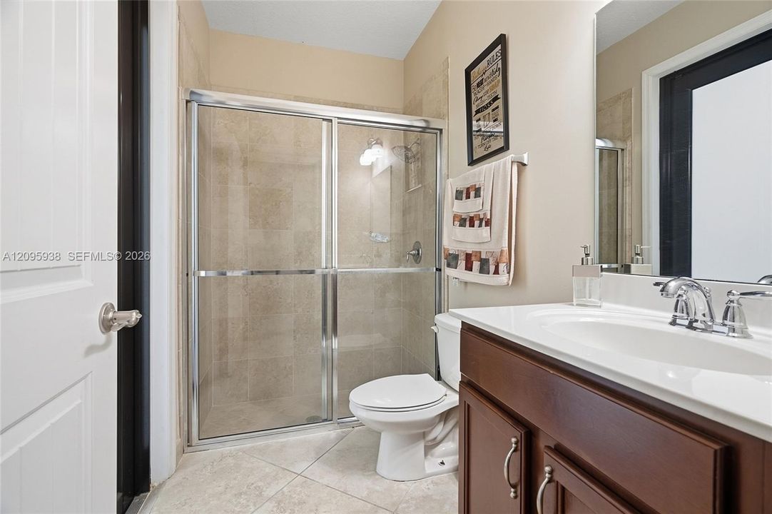 For Sale: $1,200,000 (5 beds, 4 baths, 3598 Square Feet)