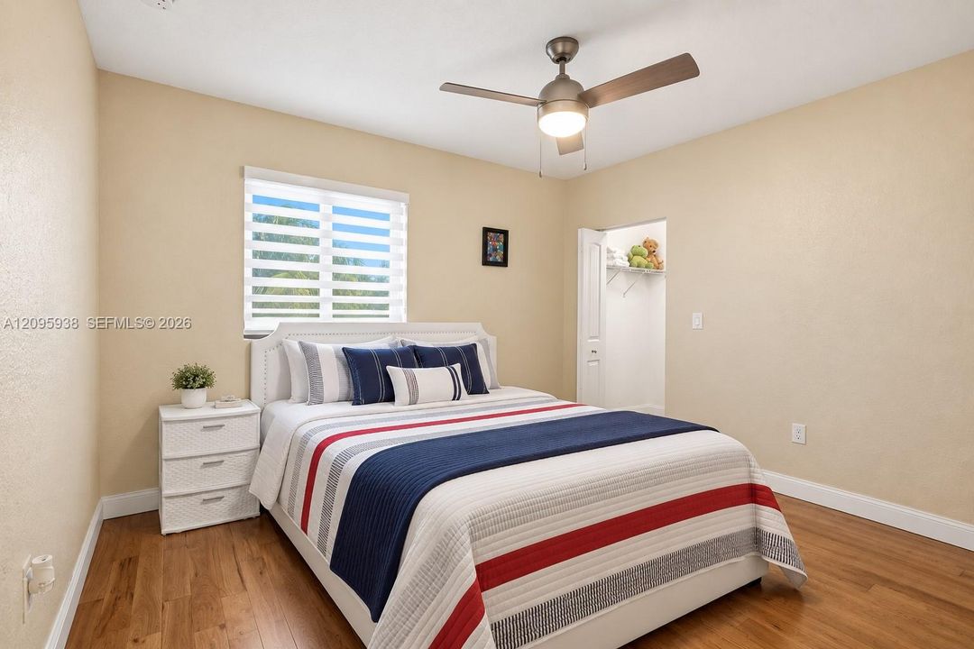 For Sale: $1,200,000 (5 beds, 4 baths, 3598 Square Feet)