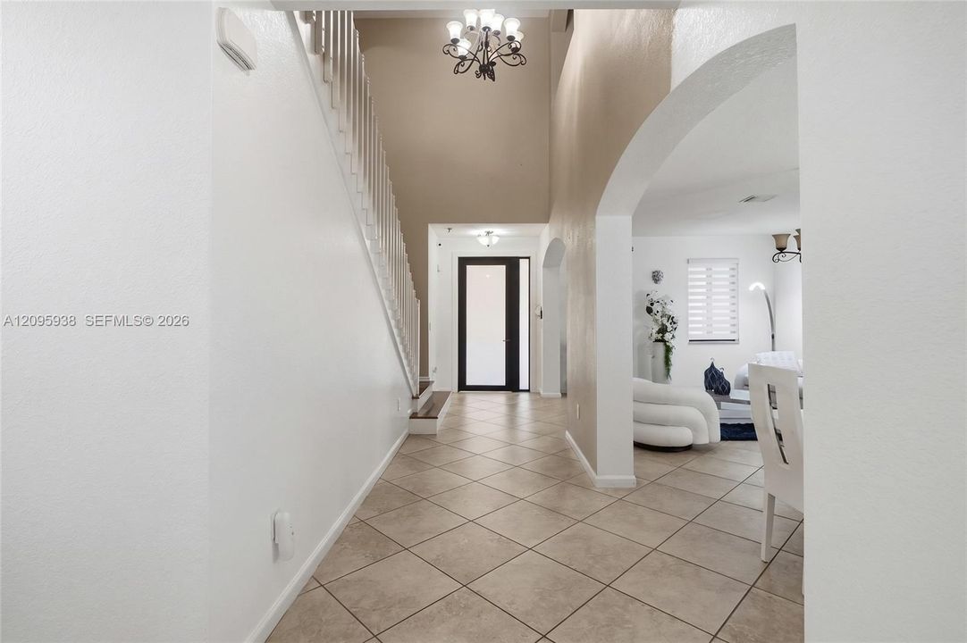 For Sale: $1,200,000 (5 beds, 4 baths, 3598 Square Feet)