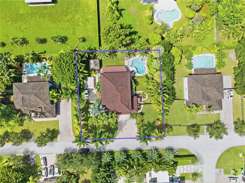 For Sale: $1,200,000 (5 beds, 4 baths, 3598 Square Feet)