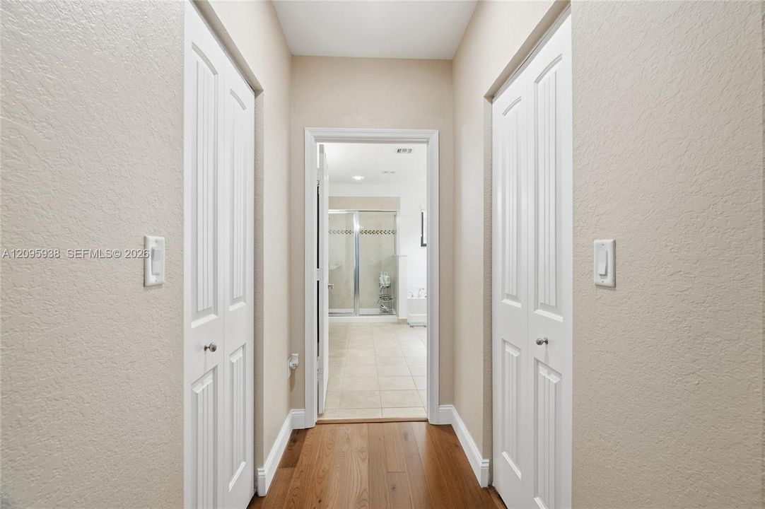 For Sale: $1,200,000 (5 beds, 4 baths, 3598 Square Feet)