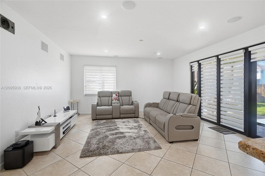 For Sale: $1,200,000 (5 beds, 4 baths, 3598 Square Feet)