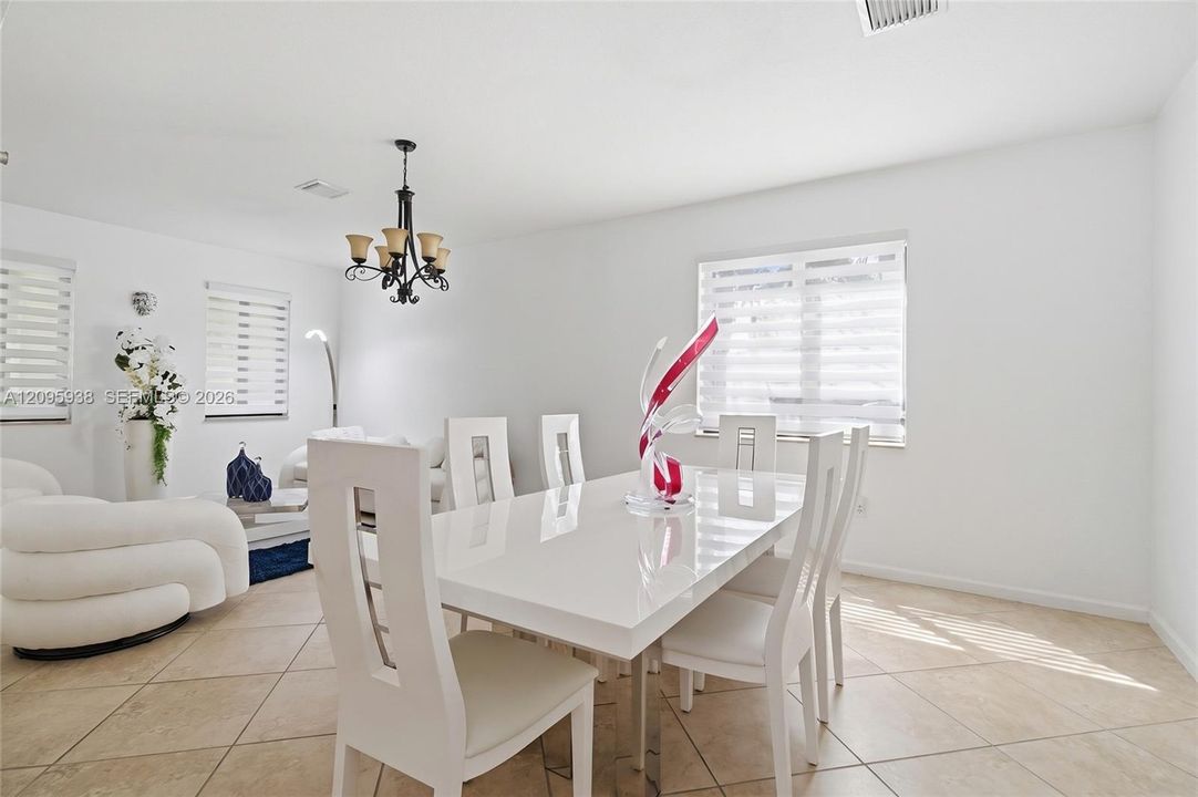 For Sale: $1,200,000 (5 beds, 4 baths, 3598 Square Feet)