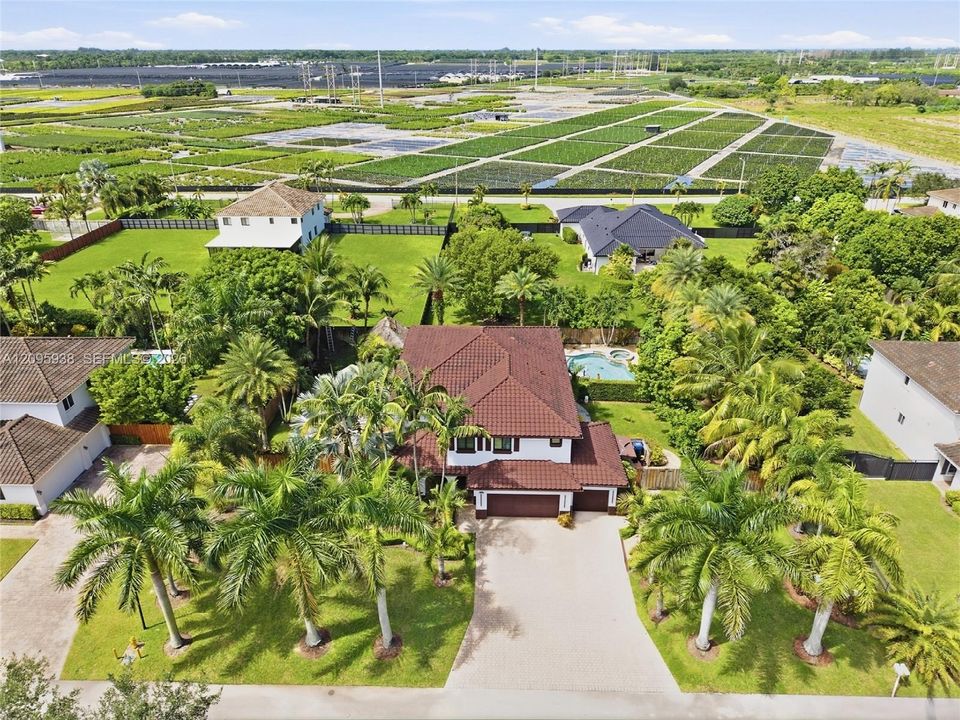 For Sale: $1,200,000 (5 beds, 4 baths, 3598 Square Feet)