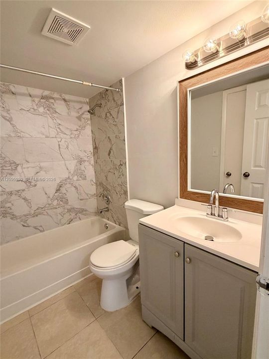 For Rent: $2,350 (2 beds, 2 baths, 900 Square Feet)