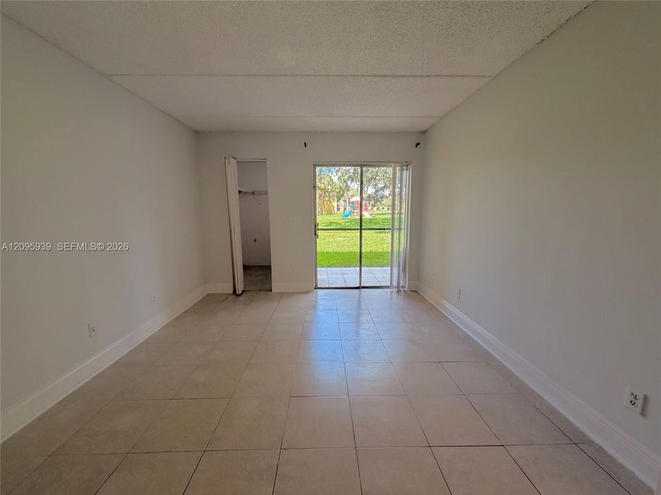 1st bedroom