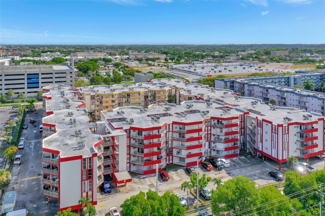В аренду: $2,800 (3 спален, 2 ванн, 1335 Квадратных фут)