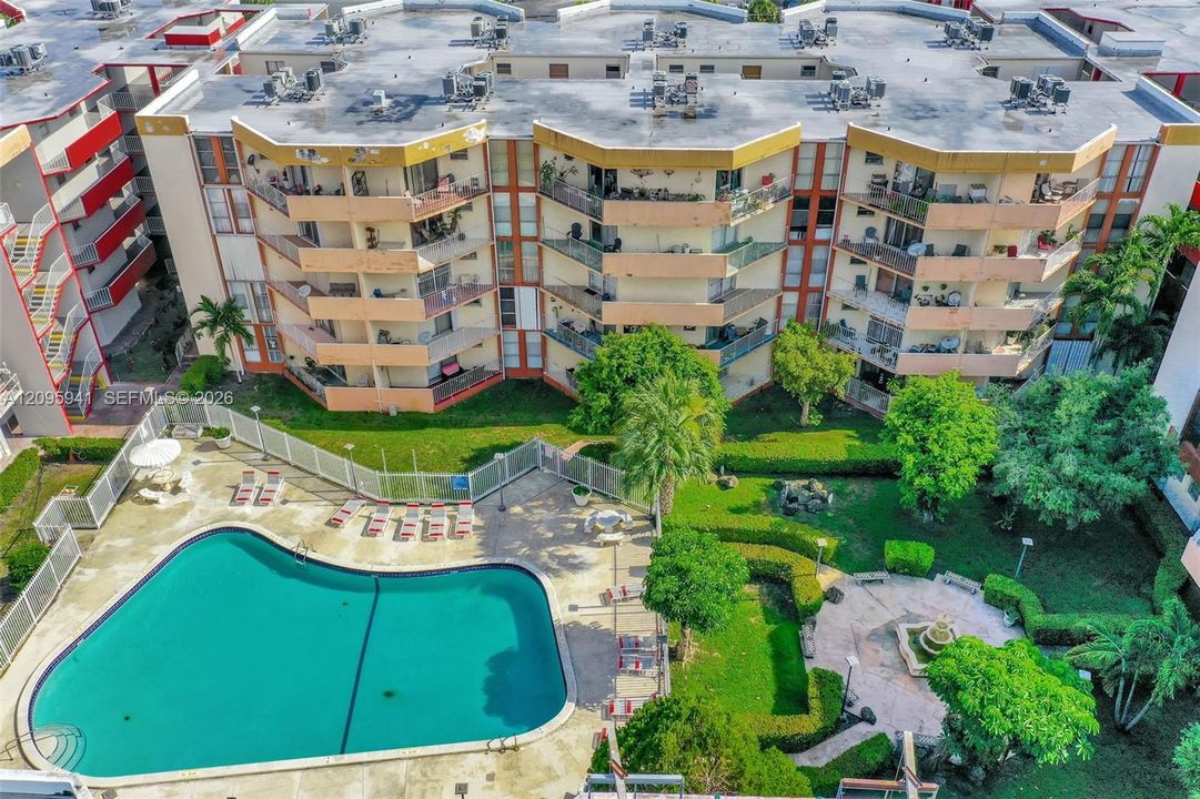 В аренду: $2,800 (3 спален, 2 ванн, 1335 Квадратных фут)