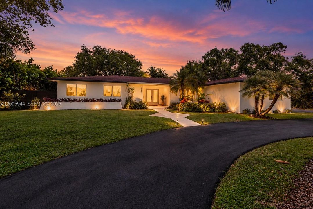 For Sale: $1,850,000 (5 beds, 3 baths, 3105 Square Feet)