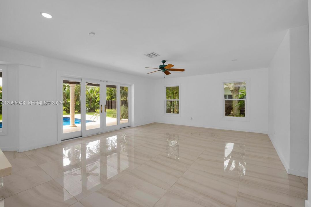 For Sale: $1,850,000 (5 beds, 3 baths, 3105 Square Feet)