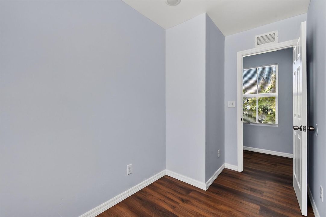 6416thSt(18)