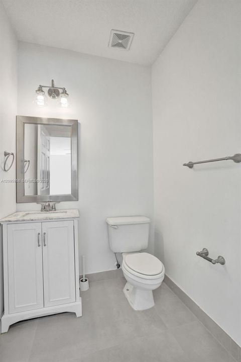 En Venta: $520,000 (2 camas, 2 baños, 1669 Pies cuadrados)