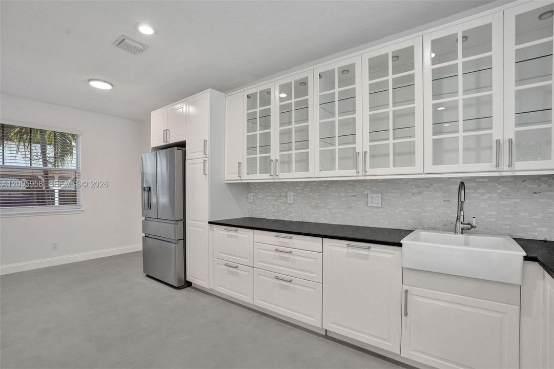 En Venta: $520,000 (2 camas, 2 baños, 1669 Pies cuadrados)