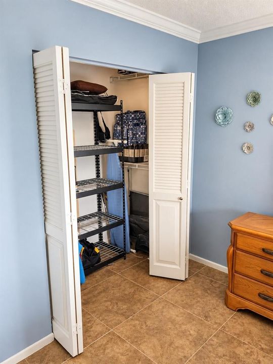 GBR Closet