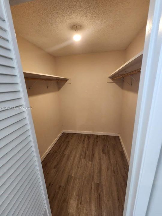 En Renta: $2,750 (3 camas, 2 baños, 1417 Pies cuadrados)
