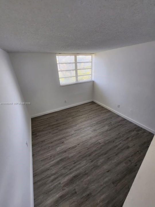 En Renta: $2,750 (3 camas, 2 baños, 1417 Pies cuadrados)