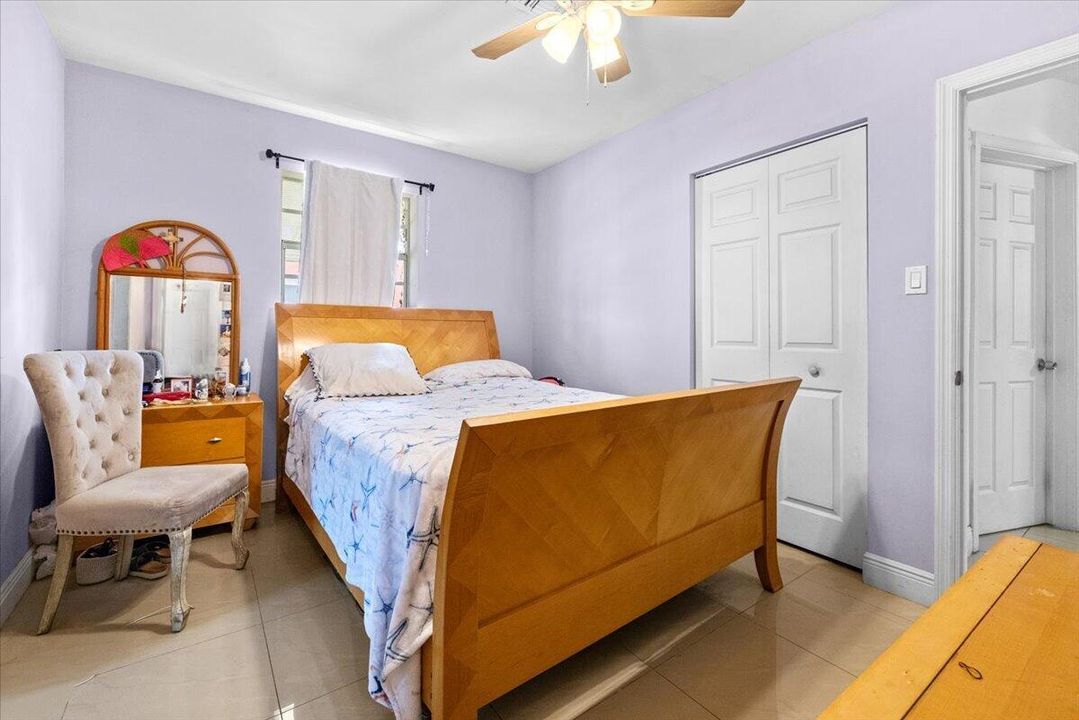 12-1412 Sw 3rd A-2961