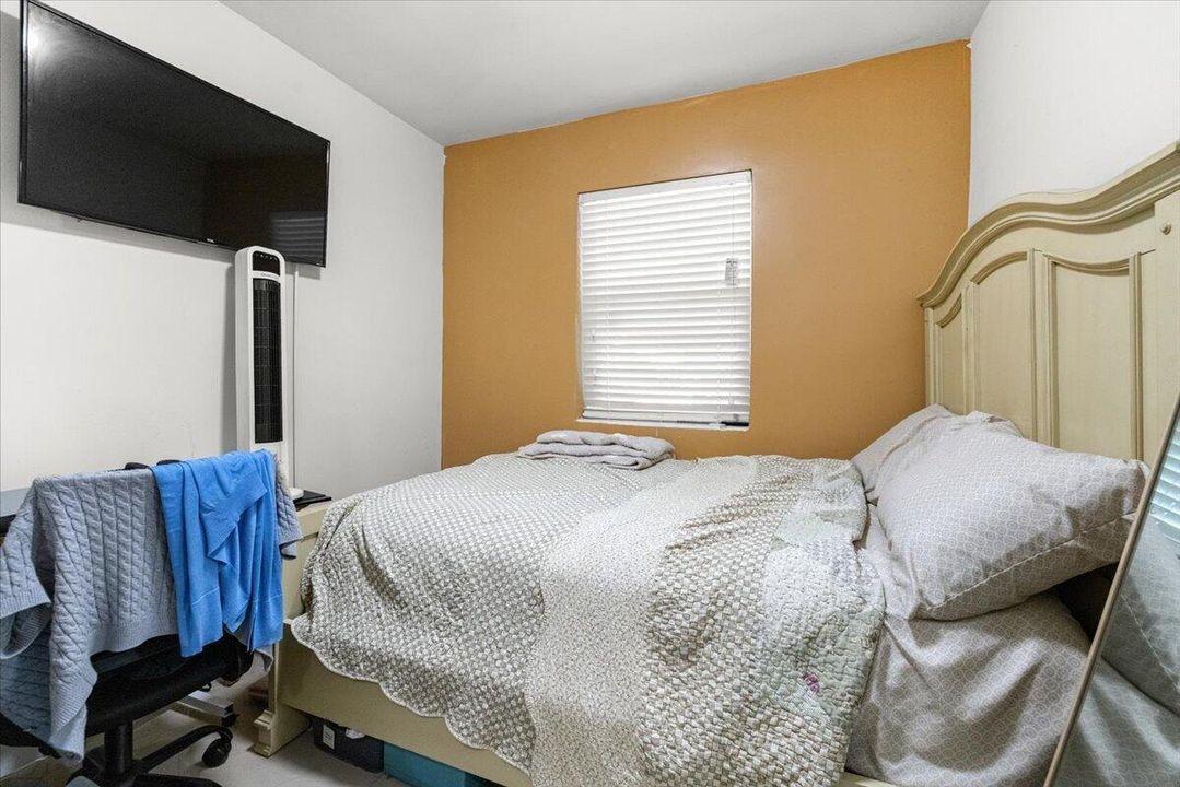 18-1412 Sw 3rd A-2941