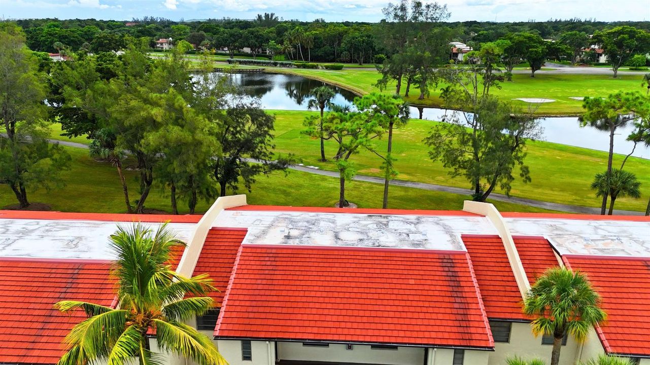 8410 Casa Del Lago E 2