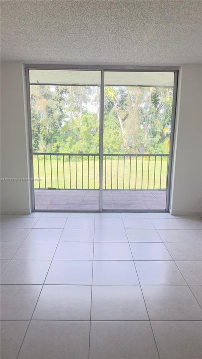 En Venta: $200,000 (2 camas, 2 baños, 1170 Pies cuadrados)